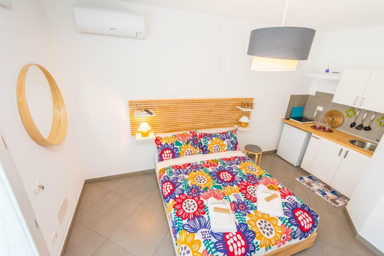 B&B Lo&G Lascari Zewnętrze zdjęcie